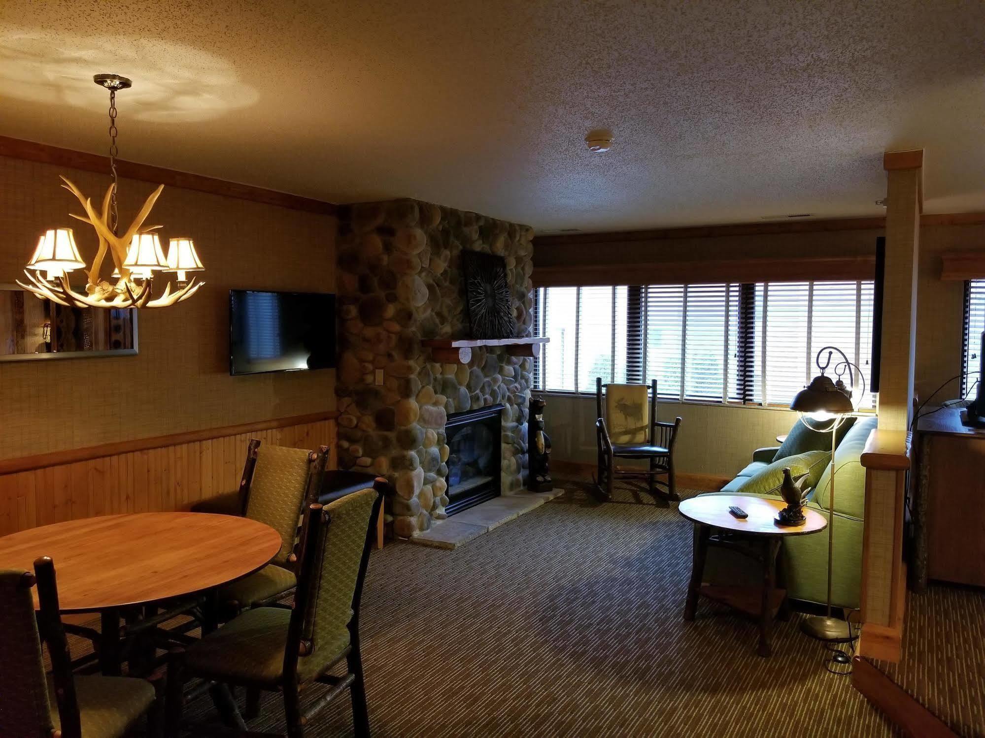 Cabin King Room