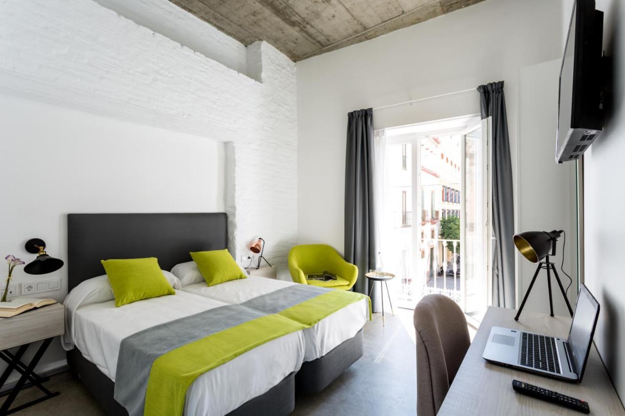 Twin Room with City View