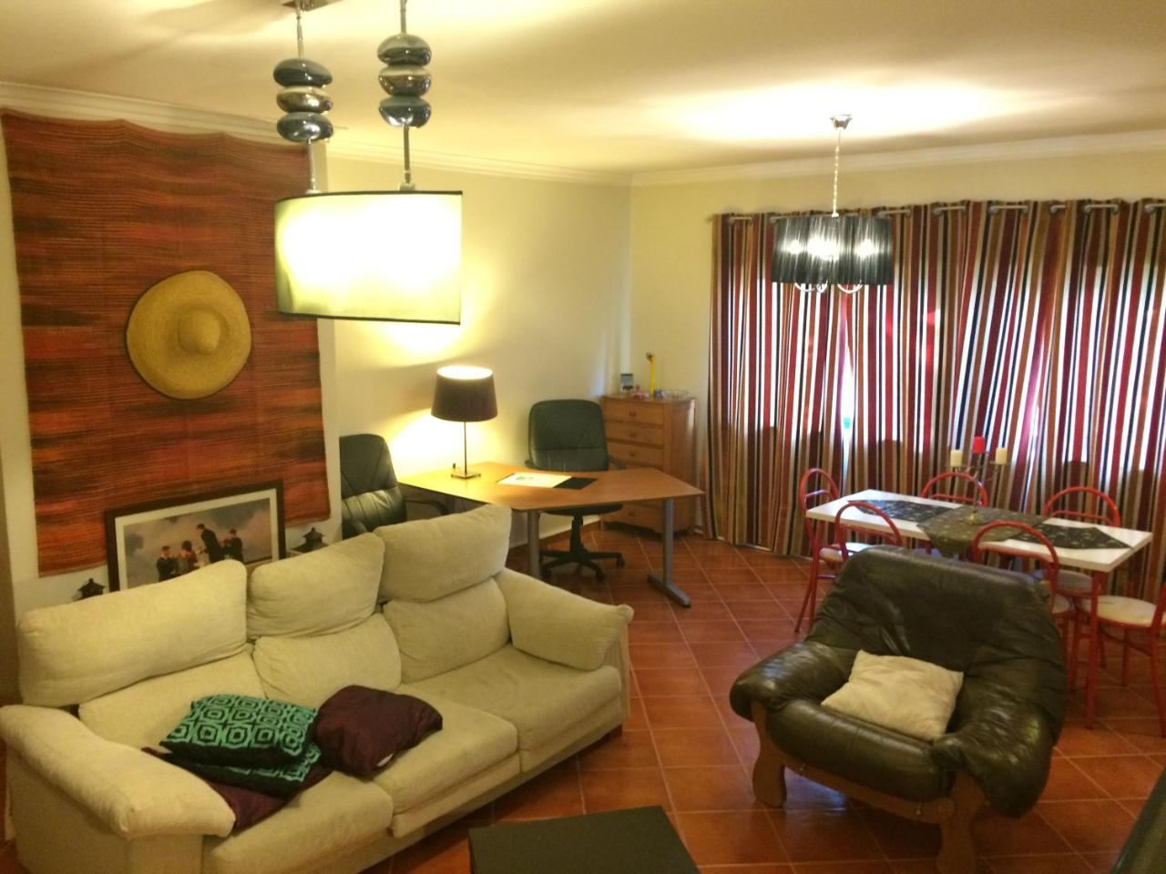 Quarto Quádruplo Económico com Casa de Banho Partilhada