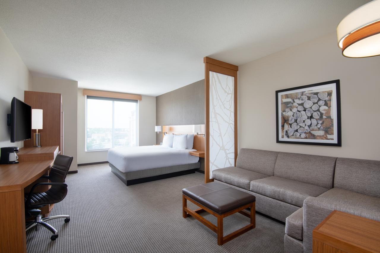 King Room with Sofa Bed