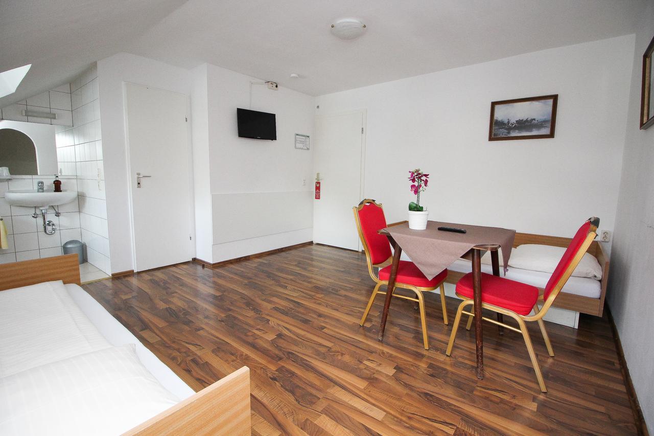 Quadruple Room with Private Shower and Shared Toilet,719509177:JPEG
