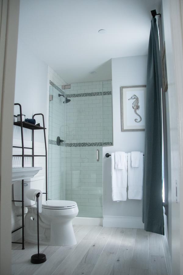 Deluxe Double Room with Shower