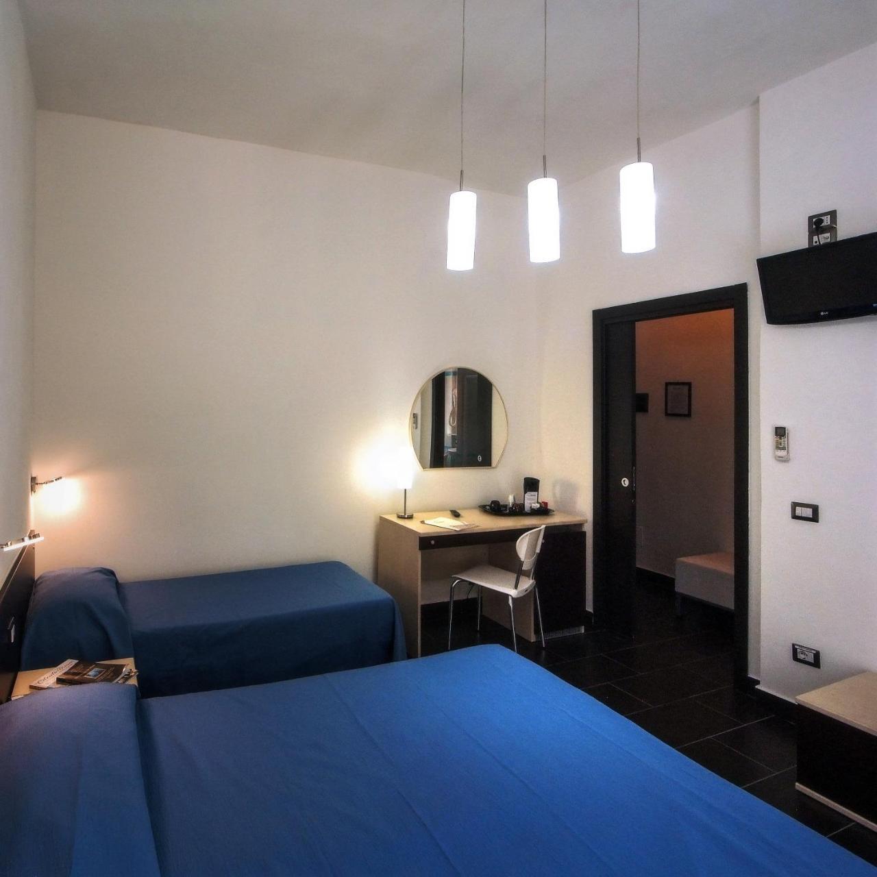 Economy Triple Room,721136194:JPEG
