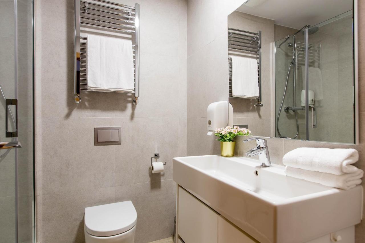 Doppelzimmer mit Balkon
