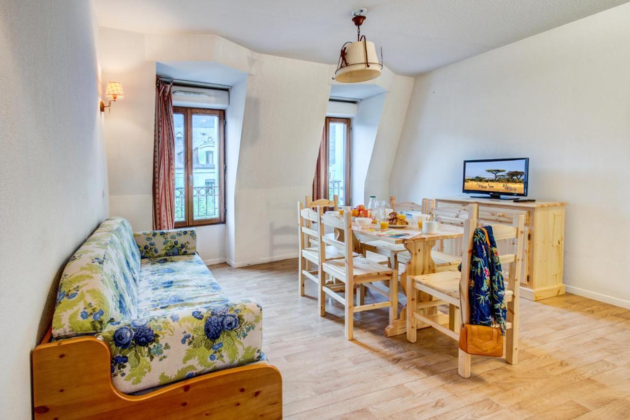 One-Bedroom Apartment,723913432:JPEG