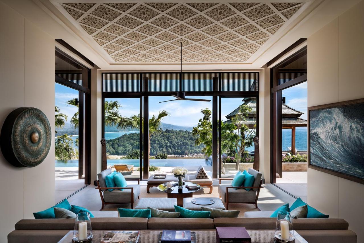 Three-Bedroom Sea View Residence