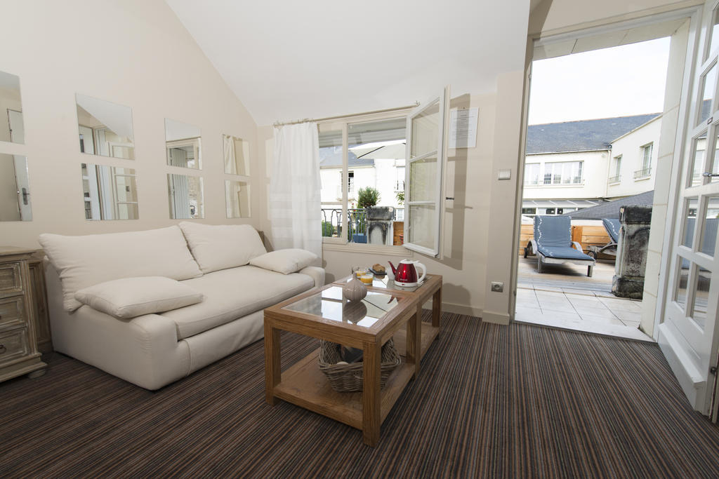 Chambre Double Deluxe (2 Adultes + 1 Enfant)