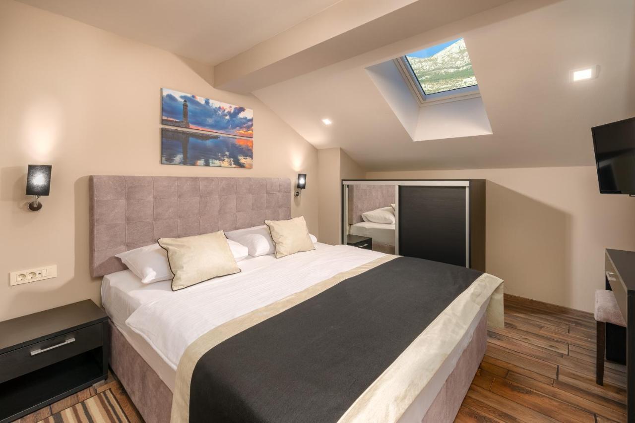 Appartamento con 2 Camere da Letto e Balcone
