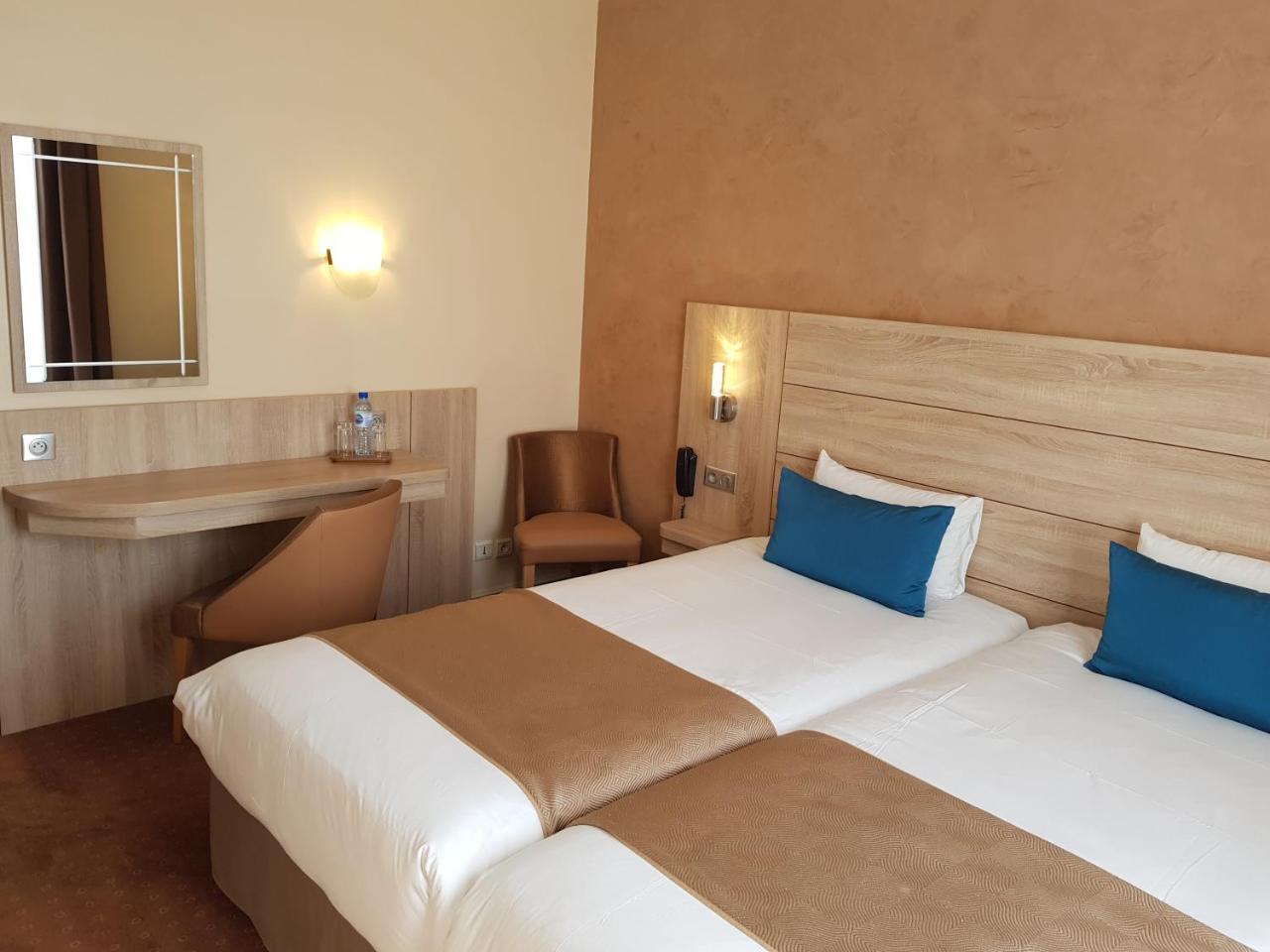 Quarto Twin Standard
