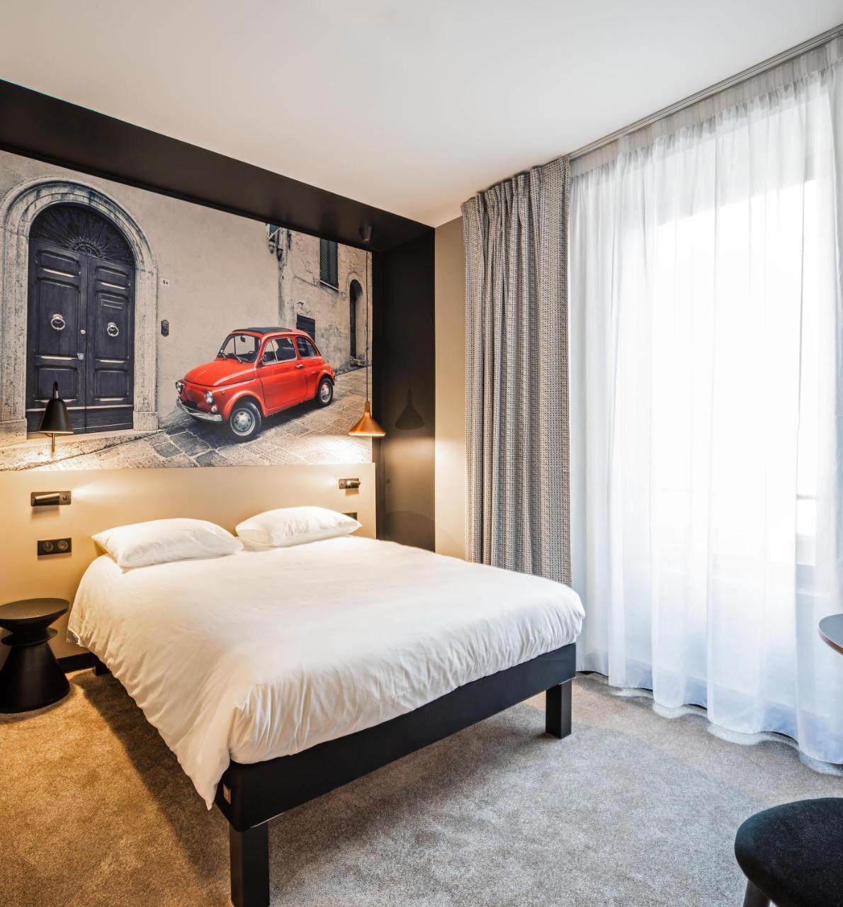 Standard Double Room with Single Bed,695391711:JPEG