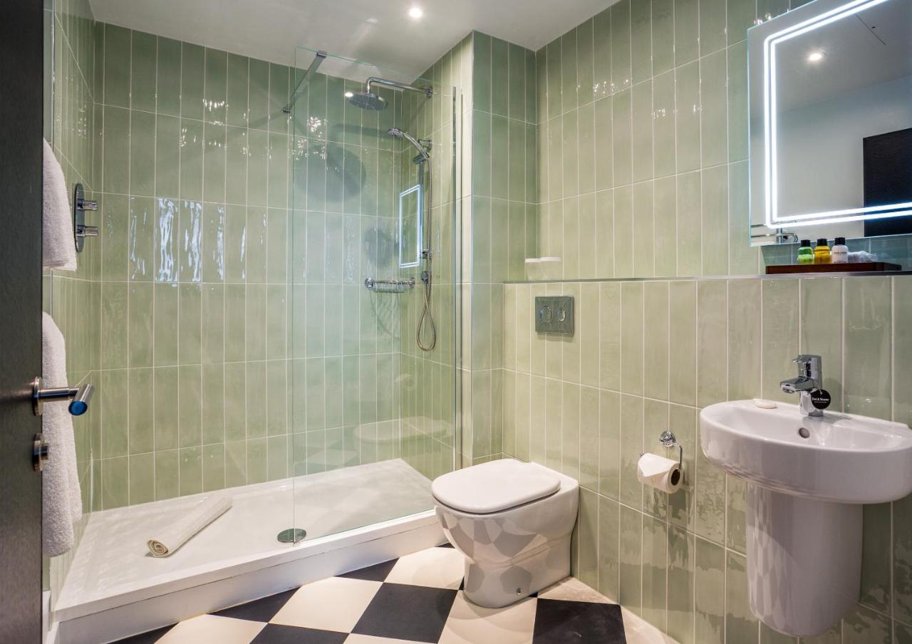 Luxury Double Room,736444951:JPEG