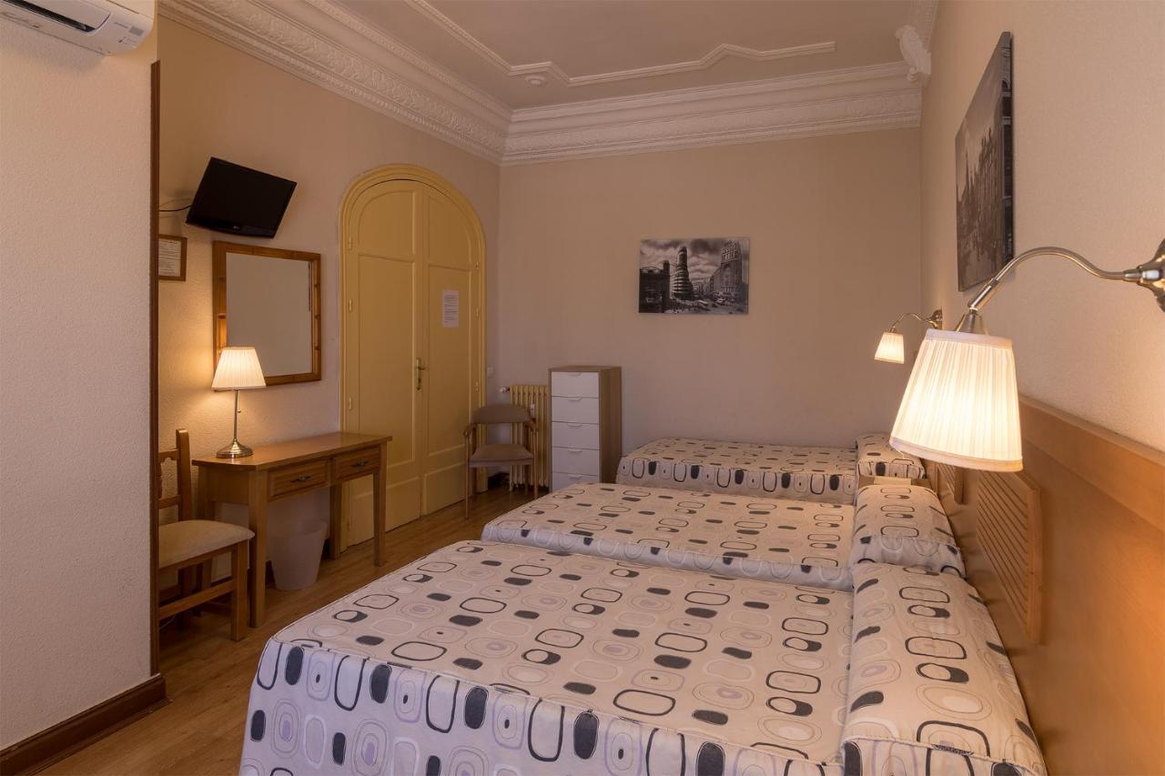 Driepersoonskamer met Eigen Badkamer