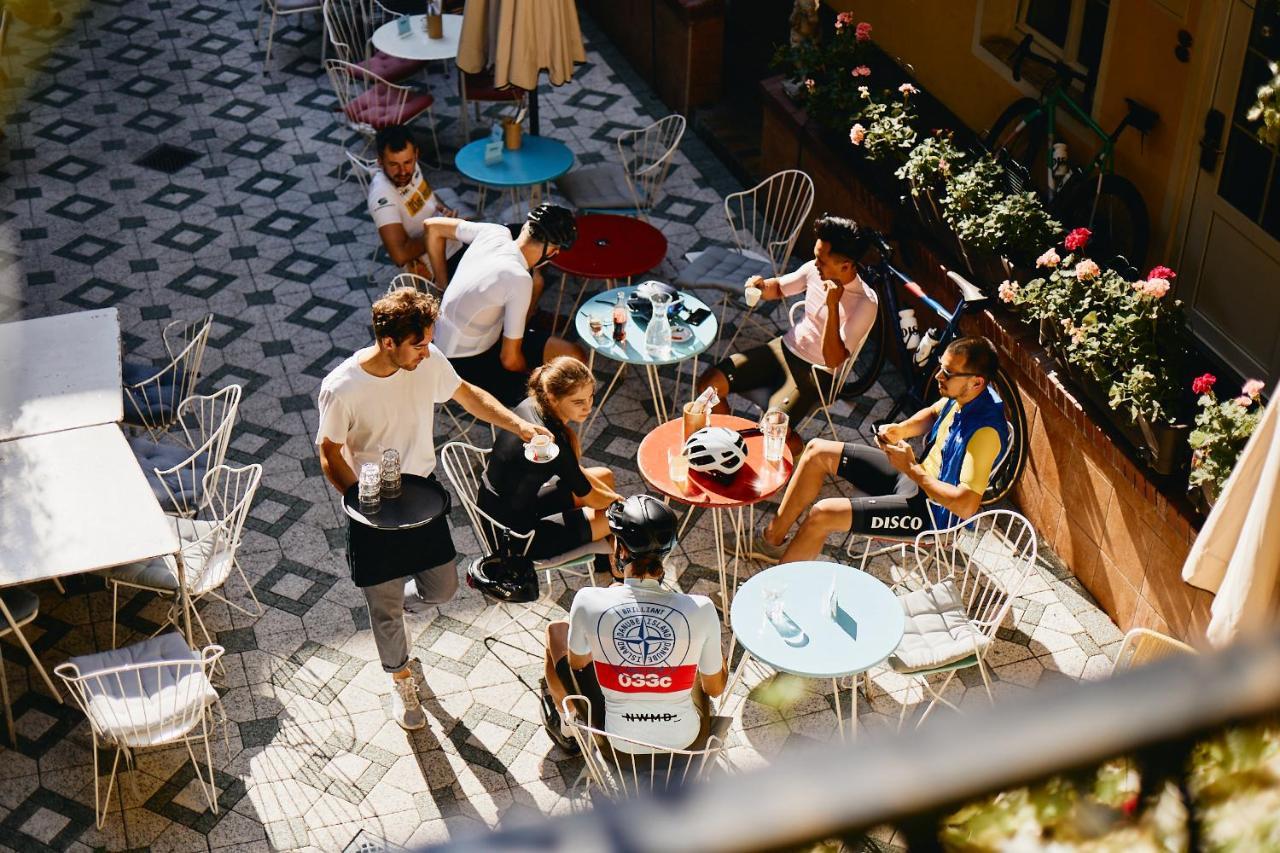 Standard Single Room,738851479:JPEG