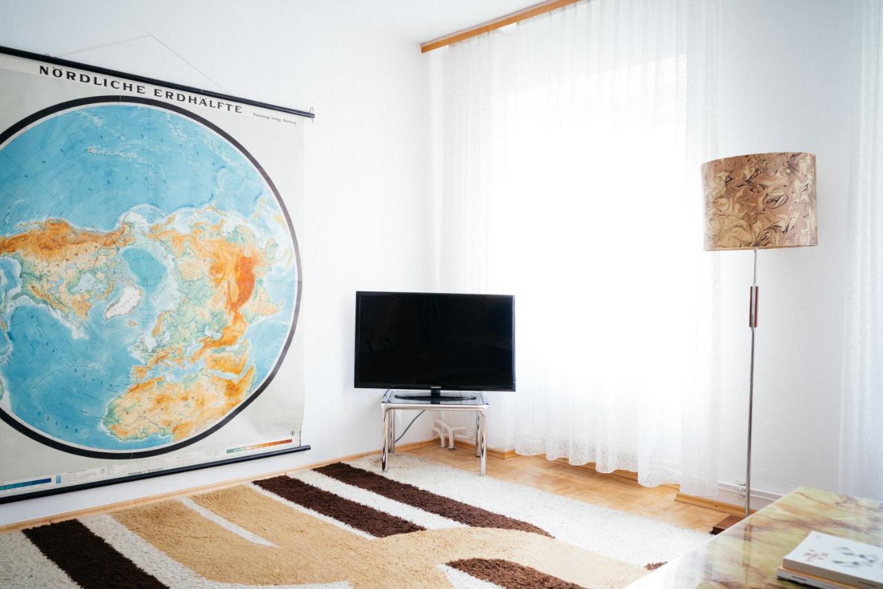 Suite,742696207:JPEG