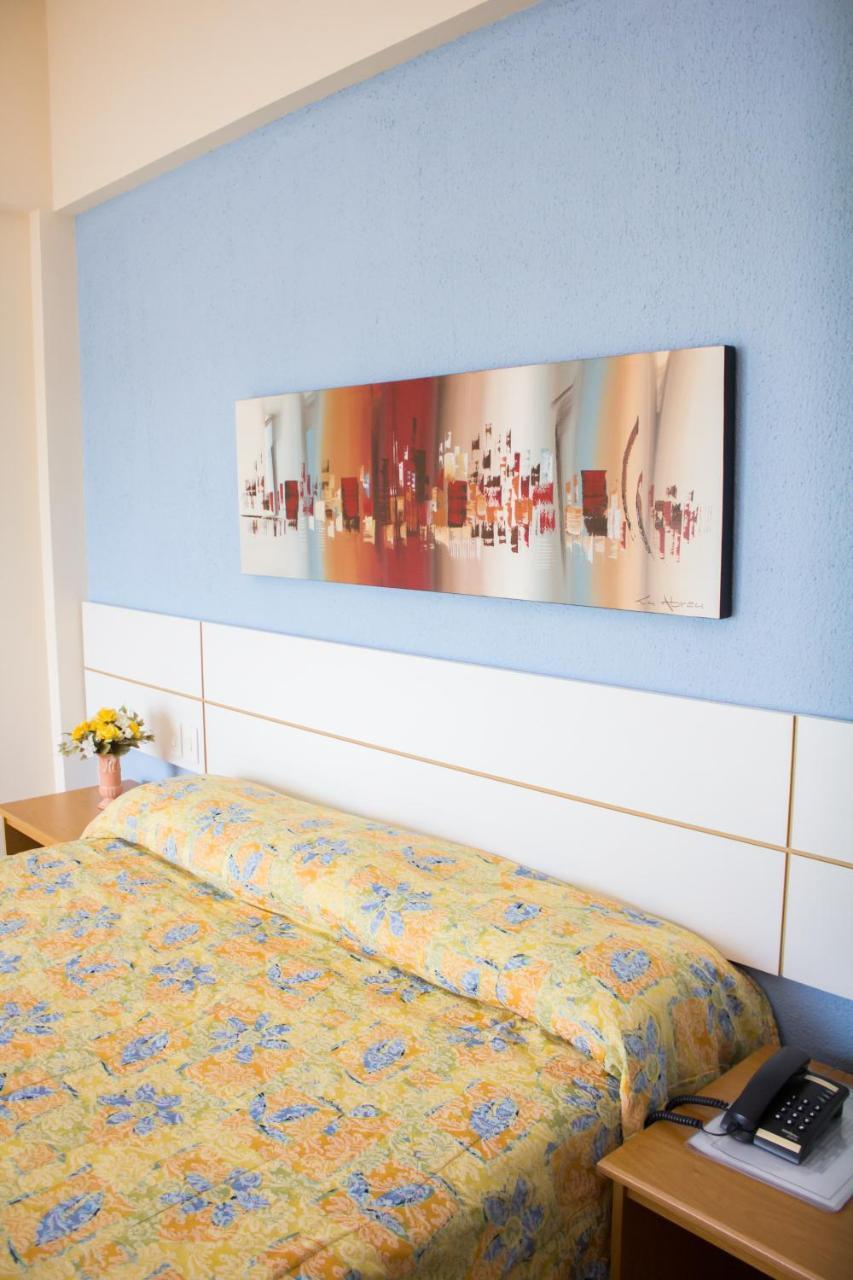 Quarto Duplo Standard