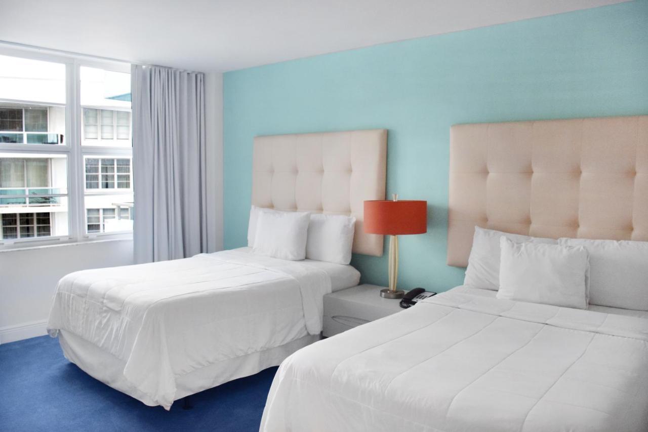 Deluxe Suite met 2 Slaapkamers, 2 Badkamers en Keuken - Uitzicht op de Stad