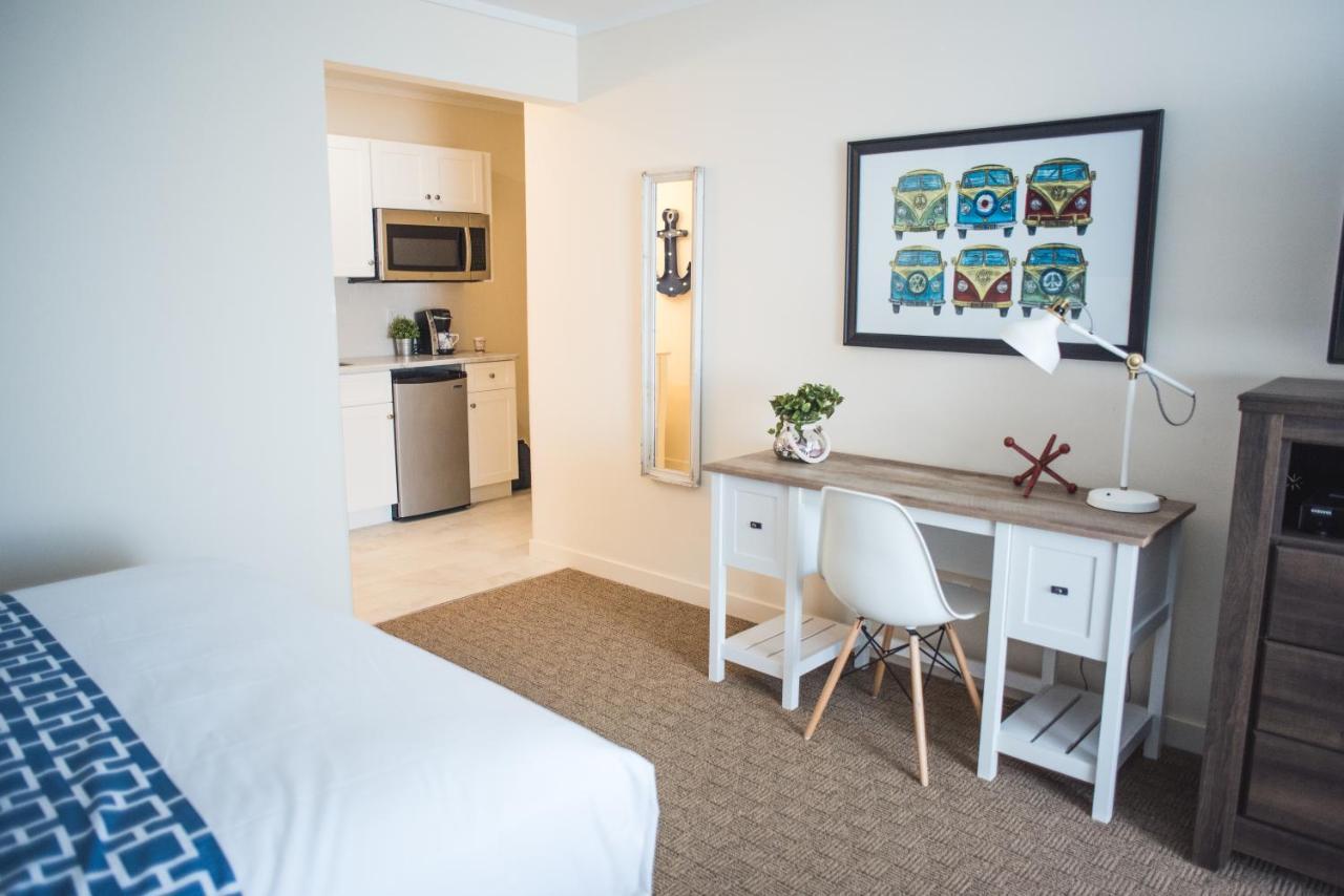Double Queen Studio with Kitchenette