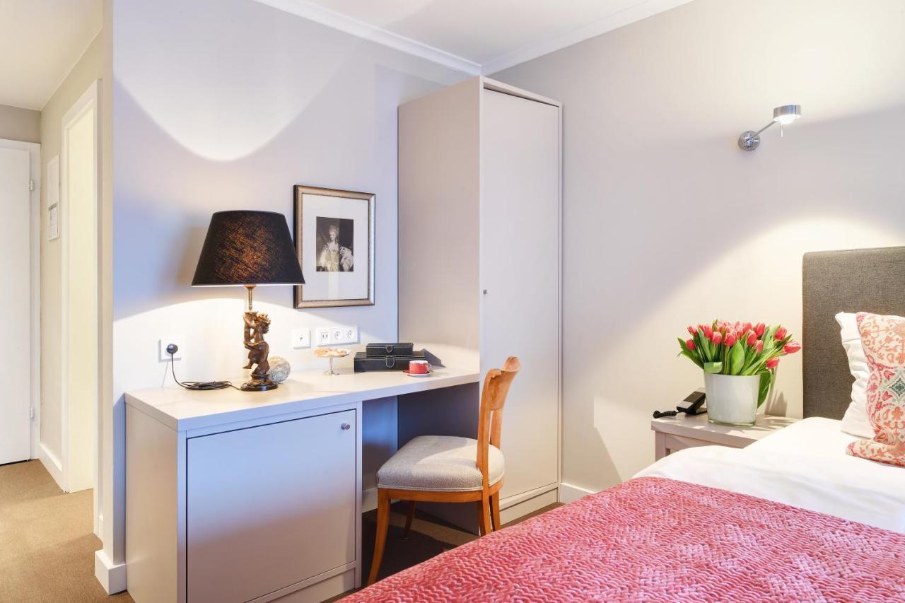 Superior Double Room with Balcony and Garden View,1211975521:JPEG