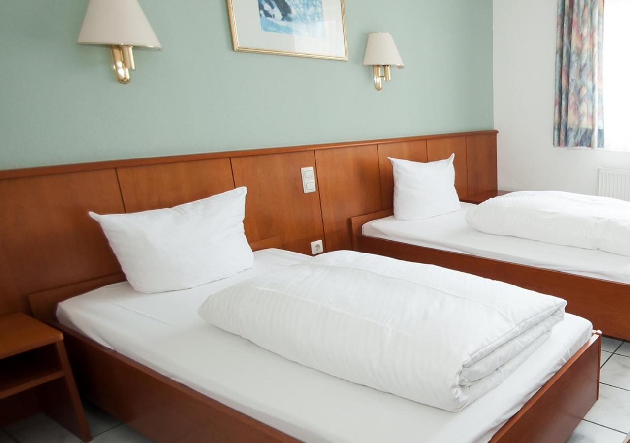 Standard Twin Room,756303577:JPEG