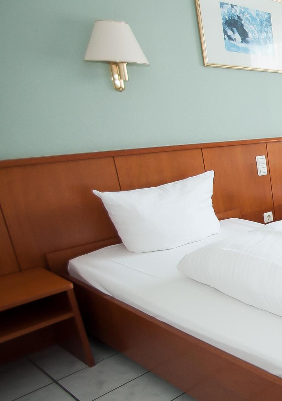 Standard Single Room,1294156021:JPEG