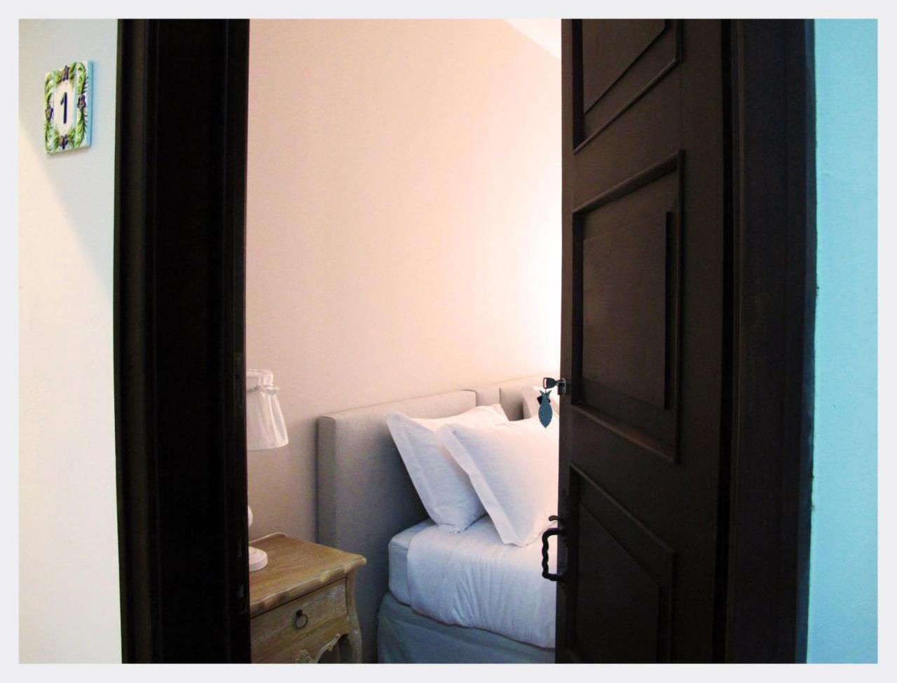 Deluxe Doppel-/Zweibettzimmer mit Balkon