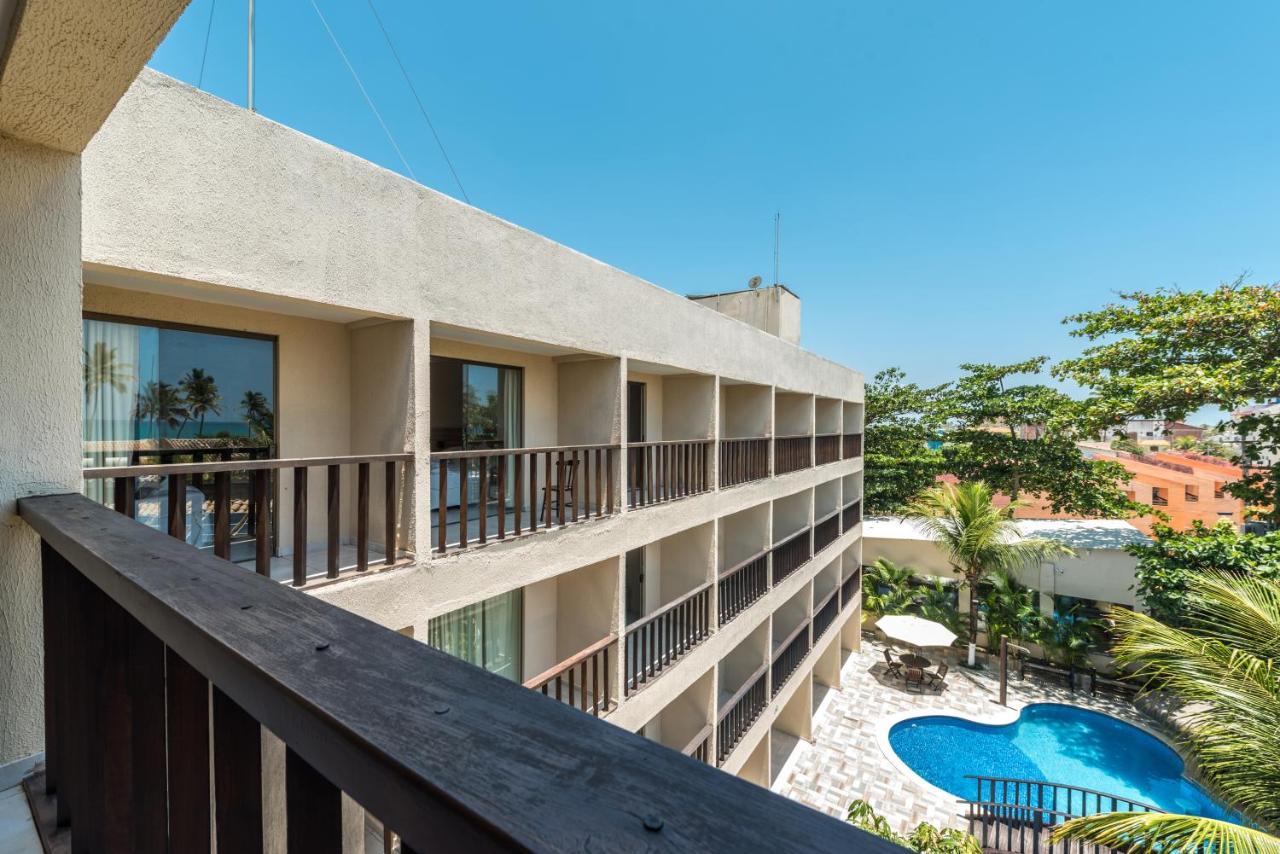 Suíte com Varanda e Vista da Piscina (2 Adultos)