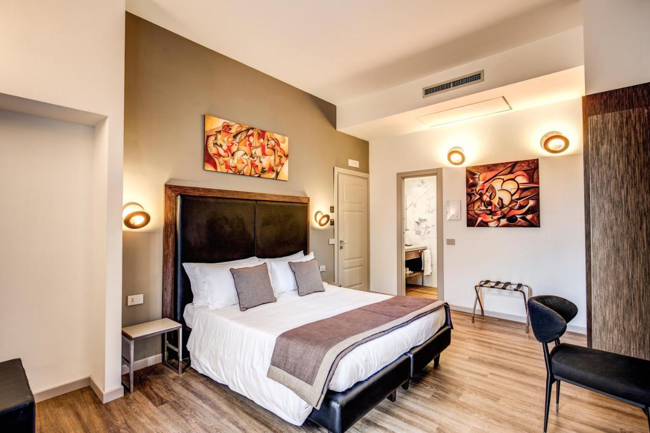 Triple Room,938427241:JPEG
