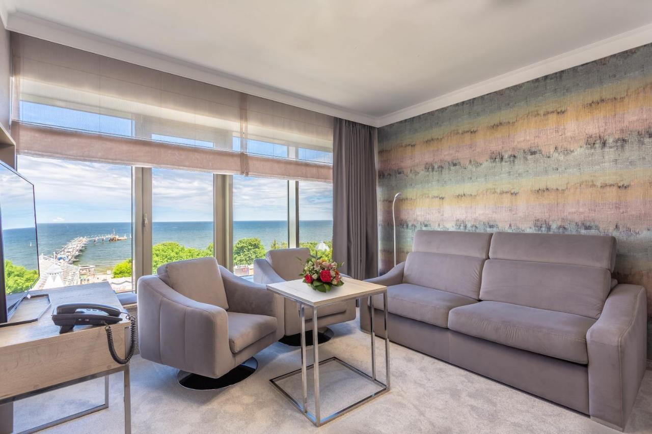 One-Bedroom Apartment with Sea View,997588872:JPEG