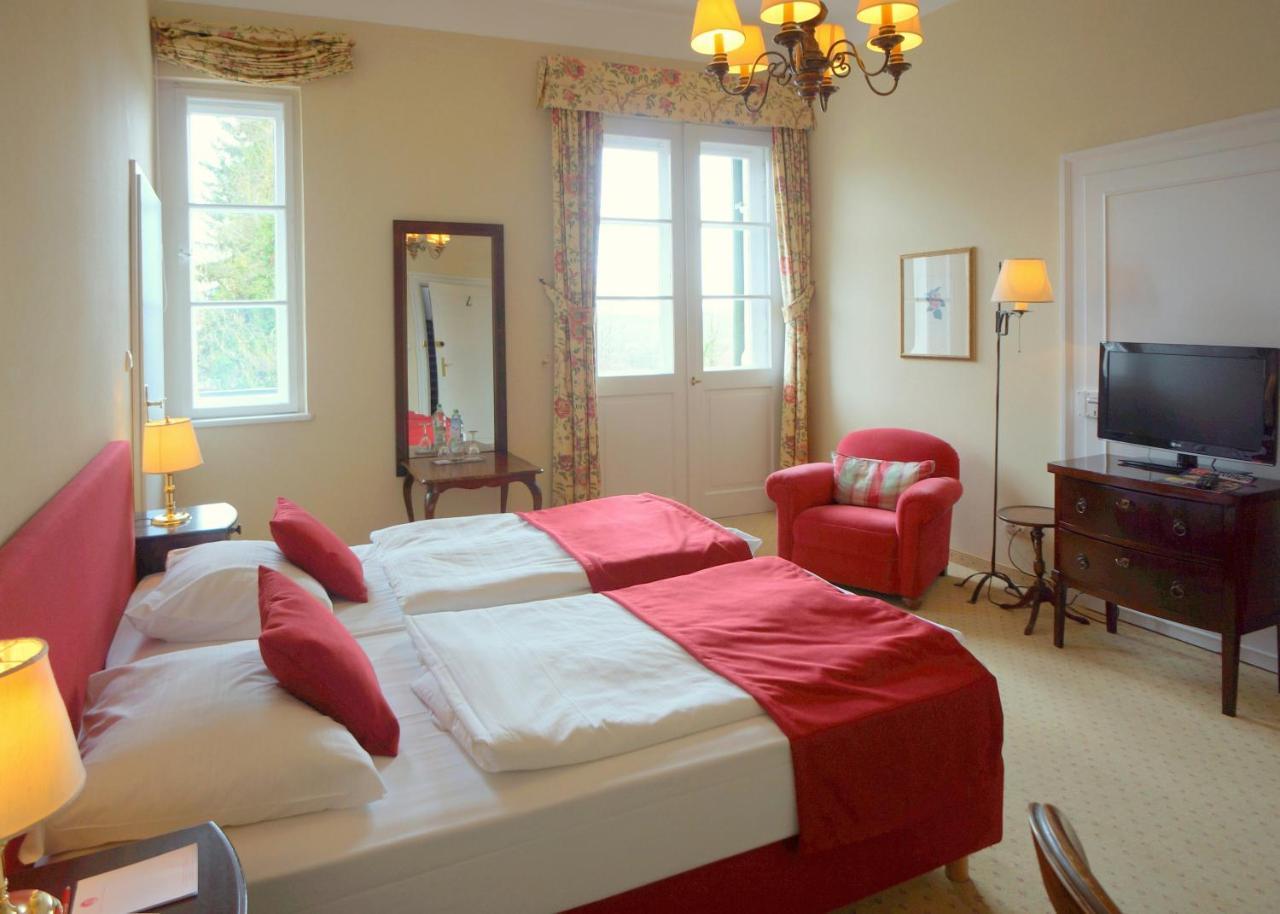 Doppelzimmer mit Dorfblick