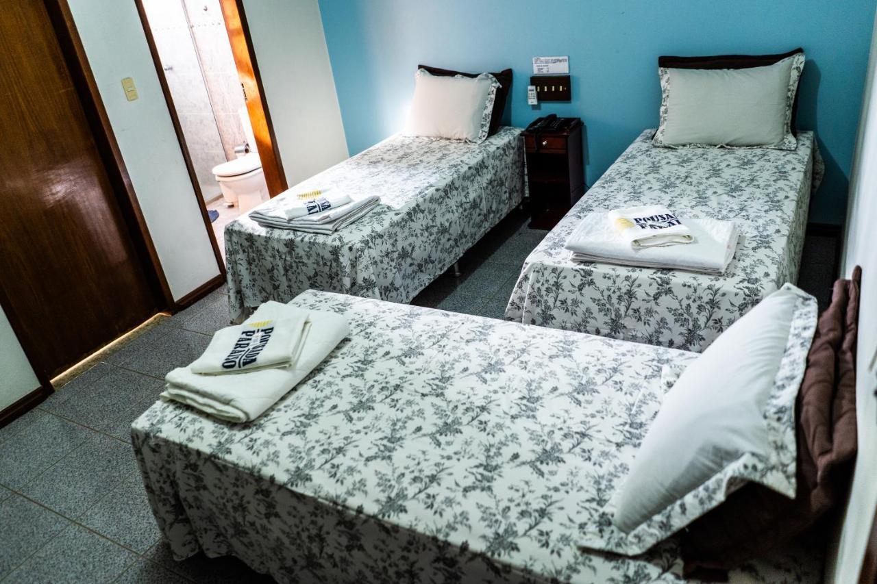 Quarto Triplo Básico