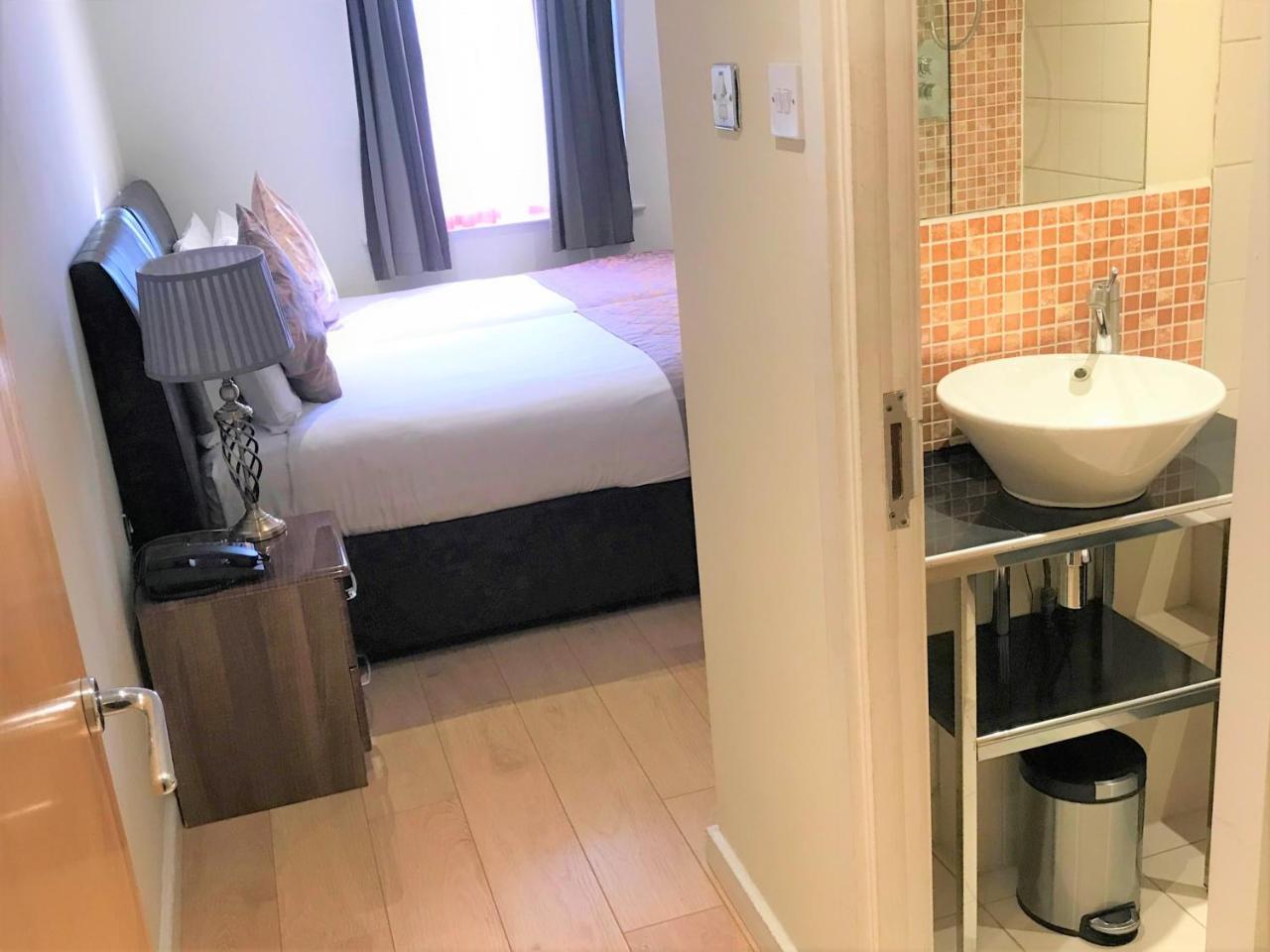 Apartamento com 2 Quartos (6 Adultos)
