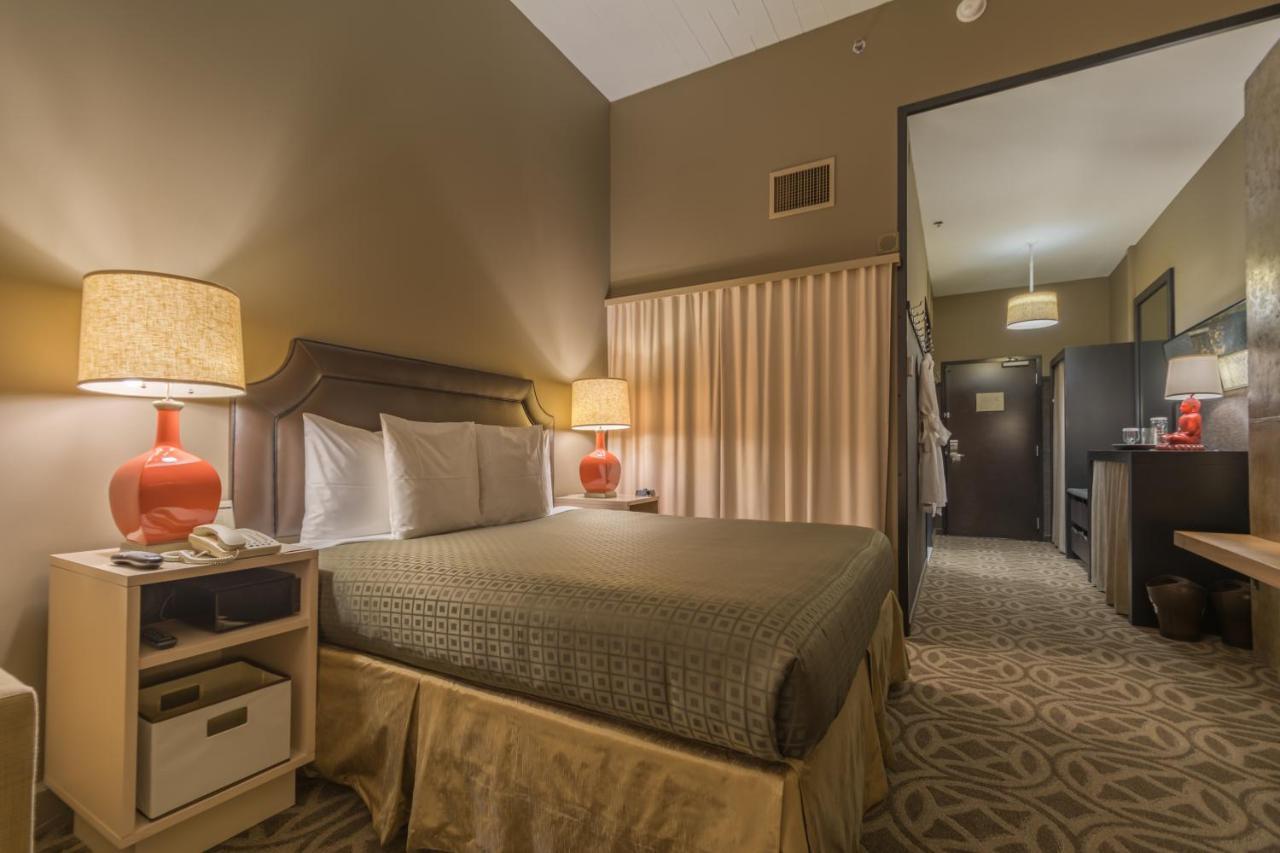King Room with Spa Bath