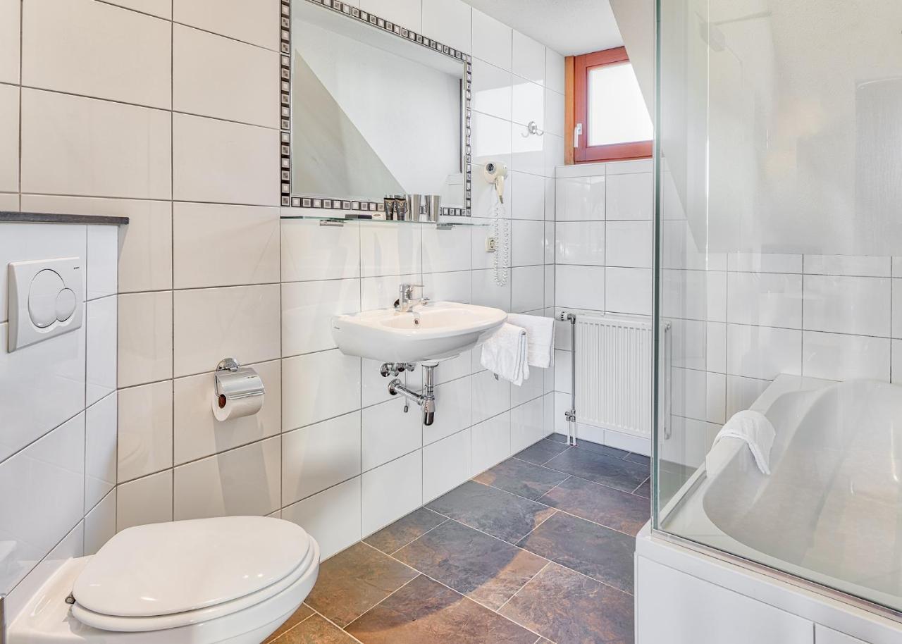 Junior Suite with Garden View,1038555757:JPEG