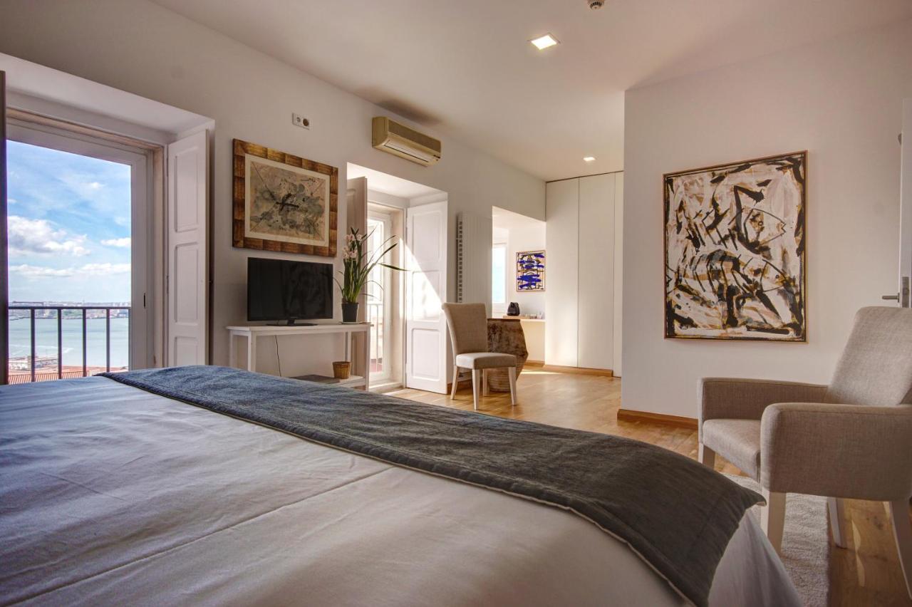 Luxe Suite met Panoramisch Uitzicht op de rivier en een Kingsize Bed