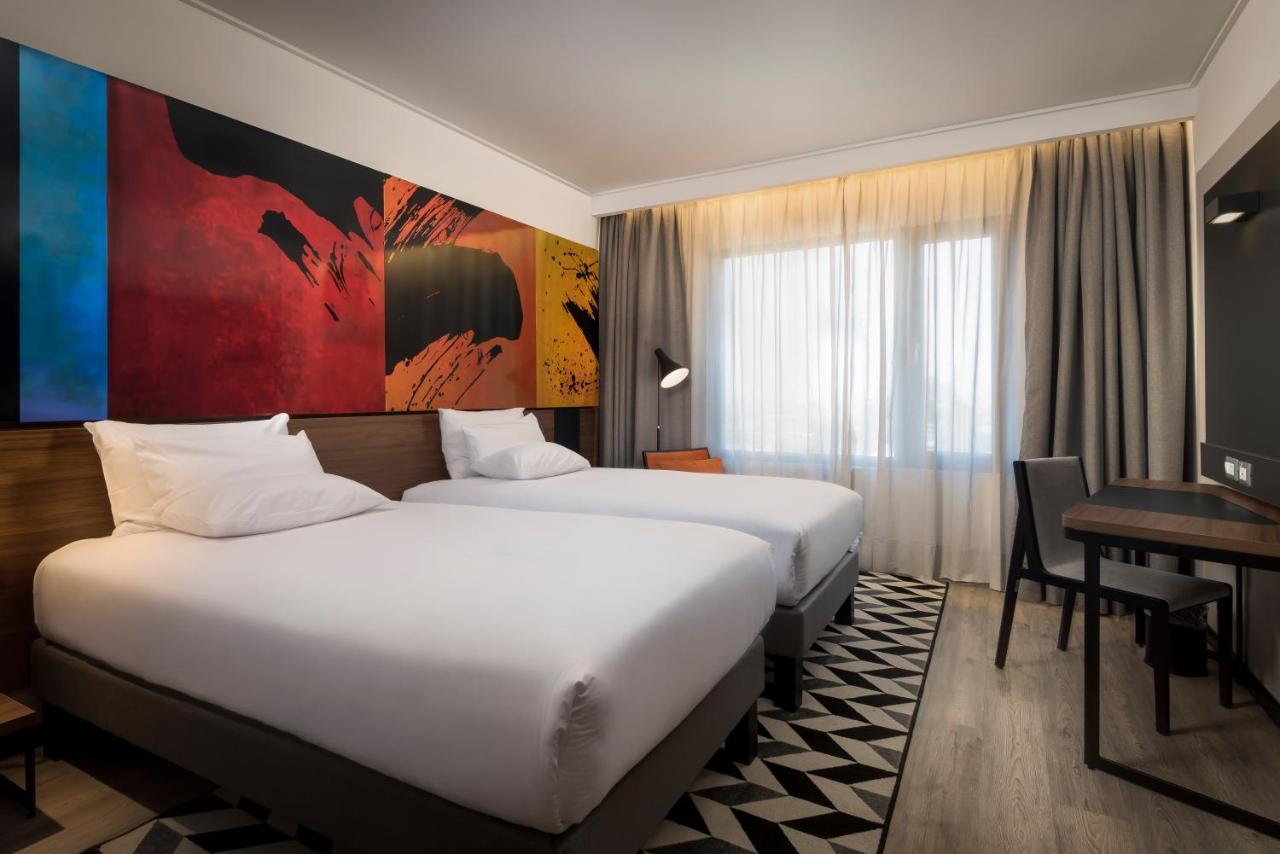 Quarto Executivo com 2 Camas de Solteiro