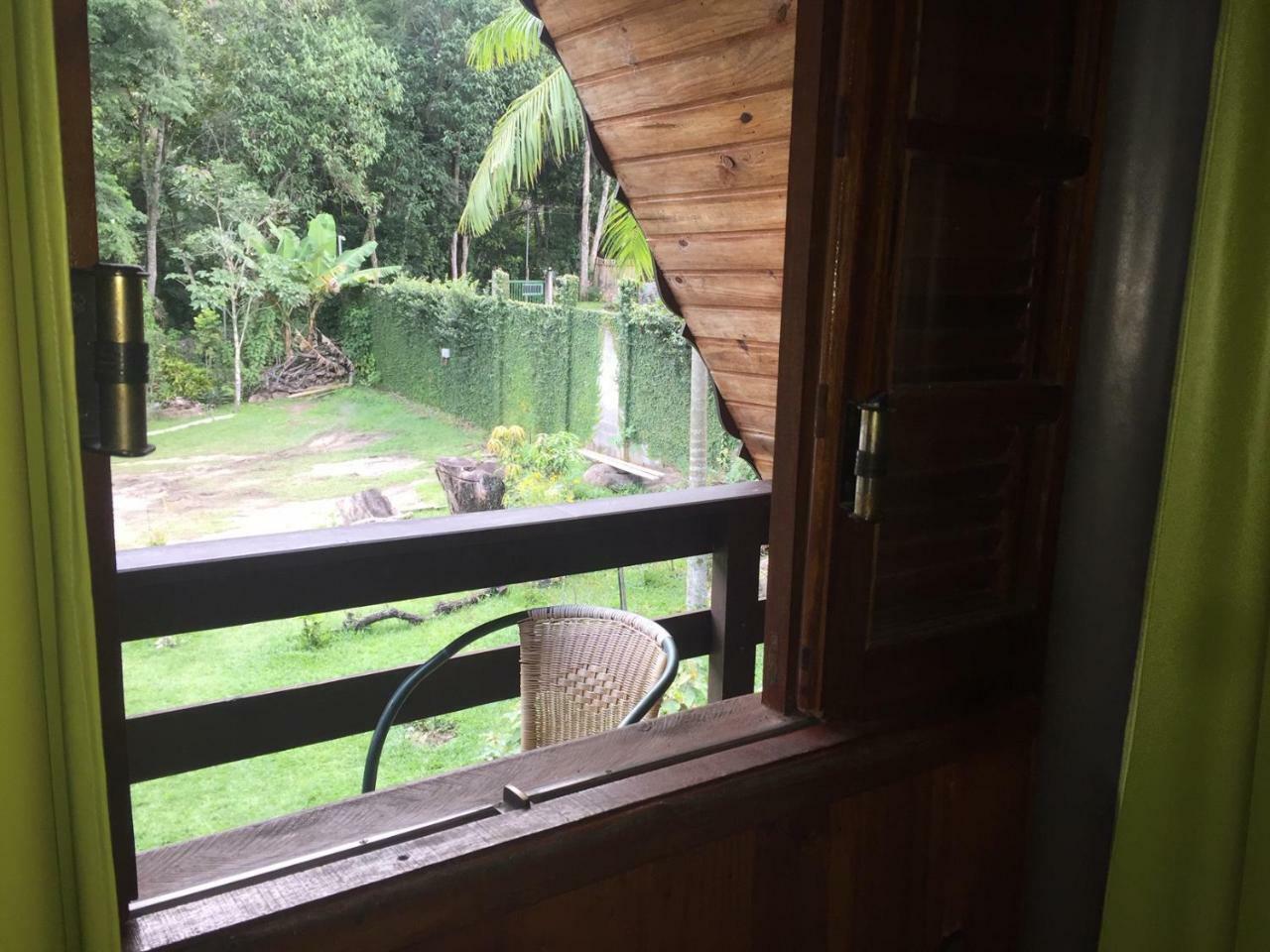 Suíte Júnior com Vista do Jardim