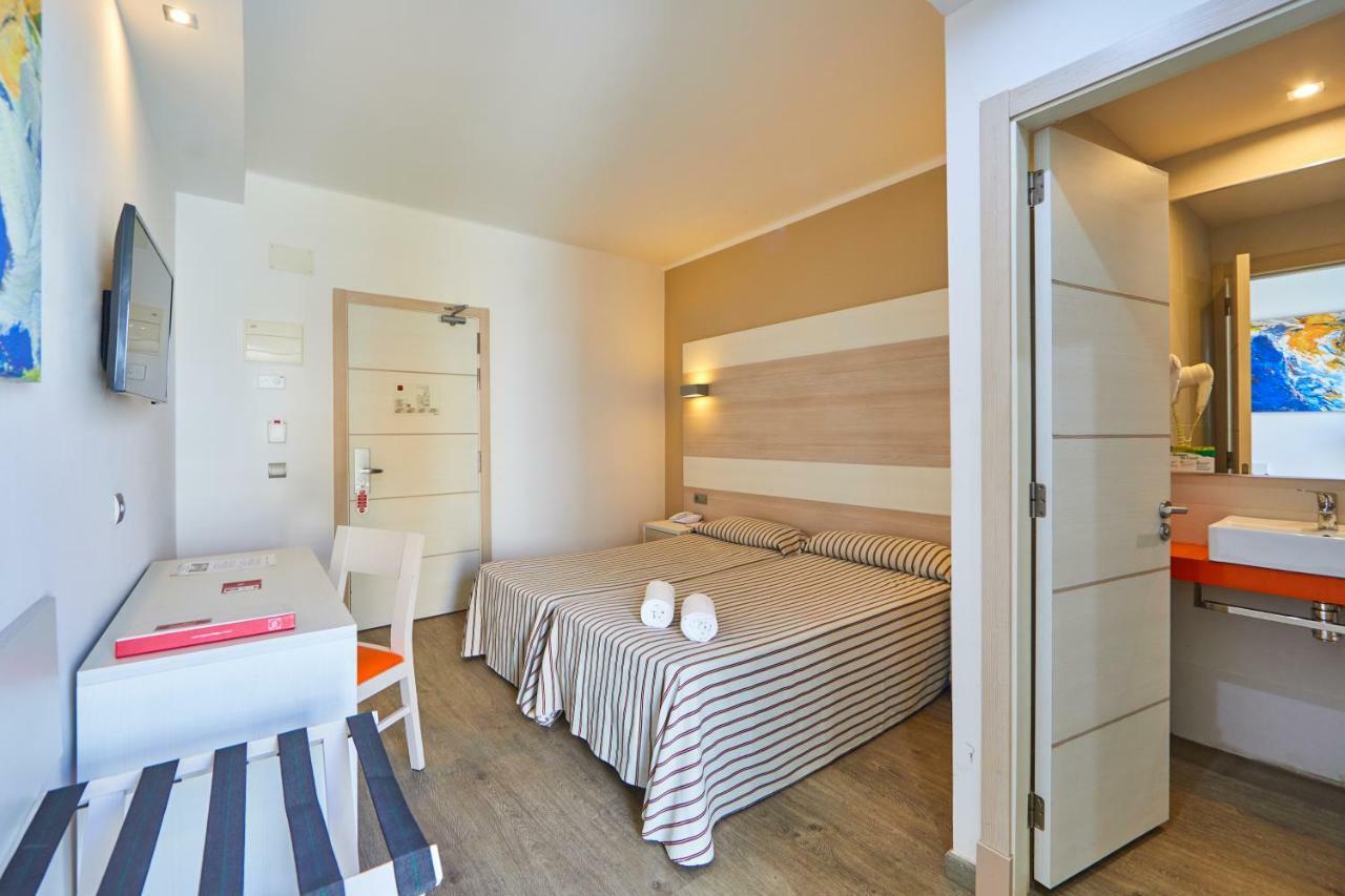 Double Room,780056091:JPEG