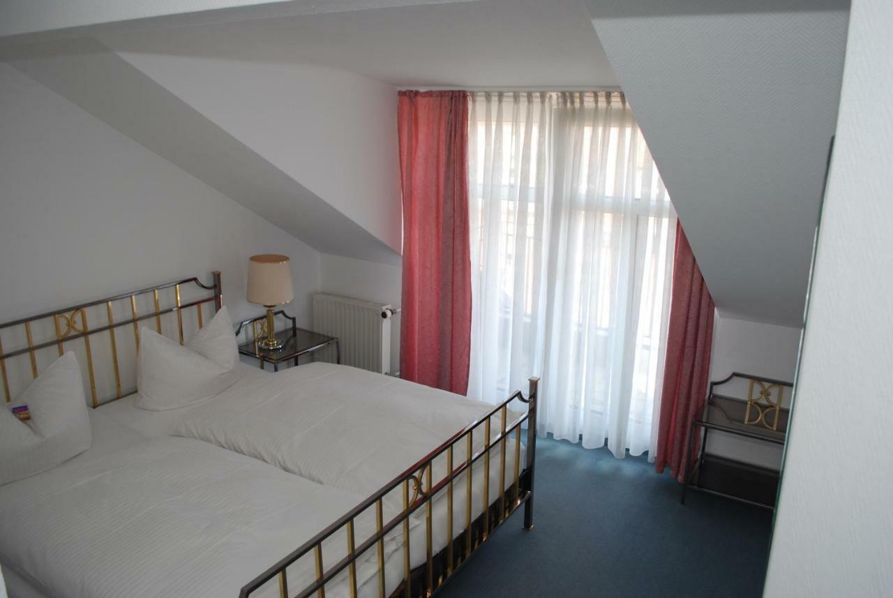 Standaard Kamer met 2 Queensize Bedden