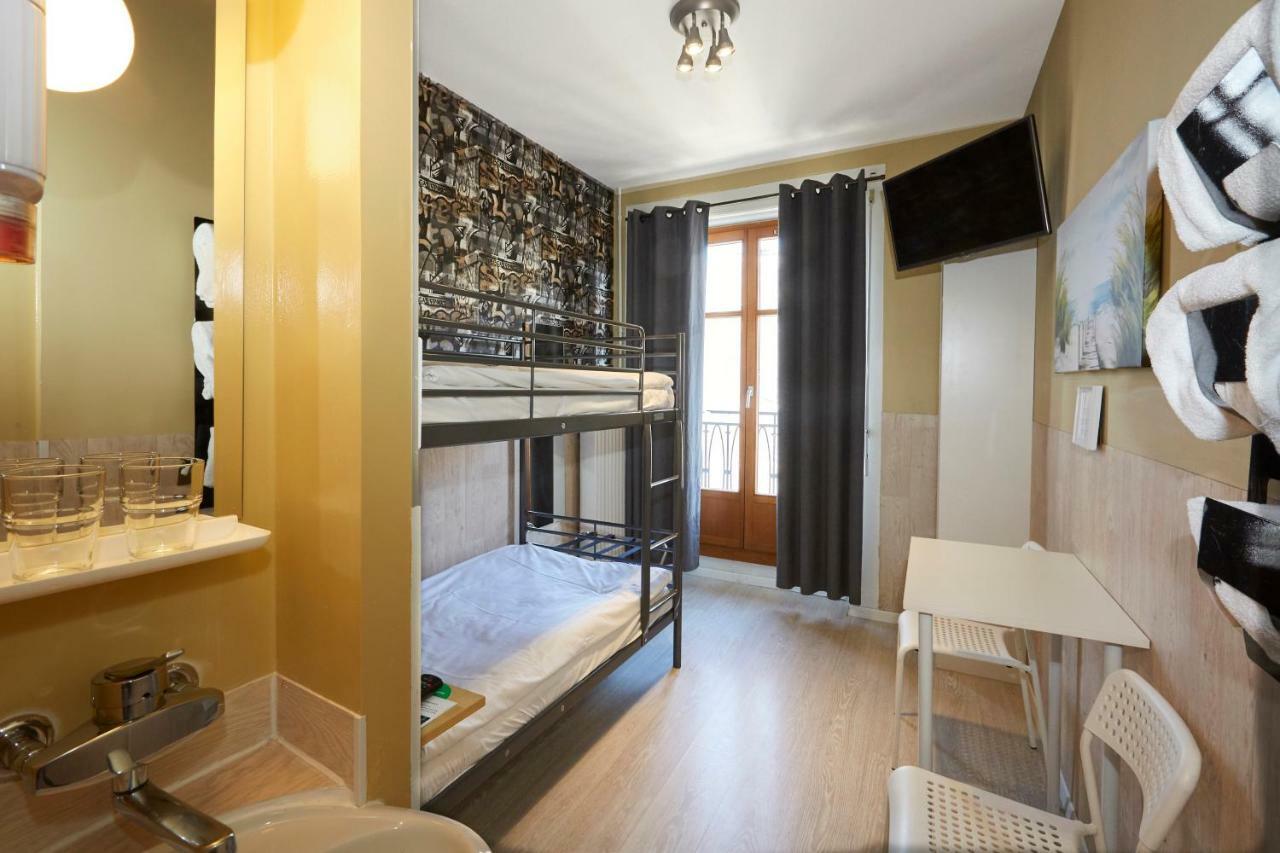 Beliche Num Quarto com WC Partilhado