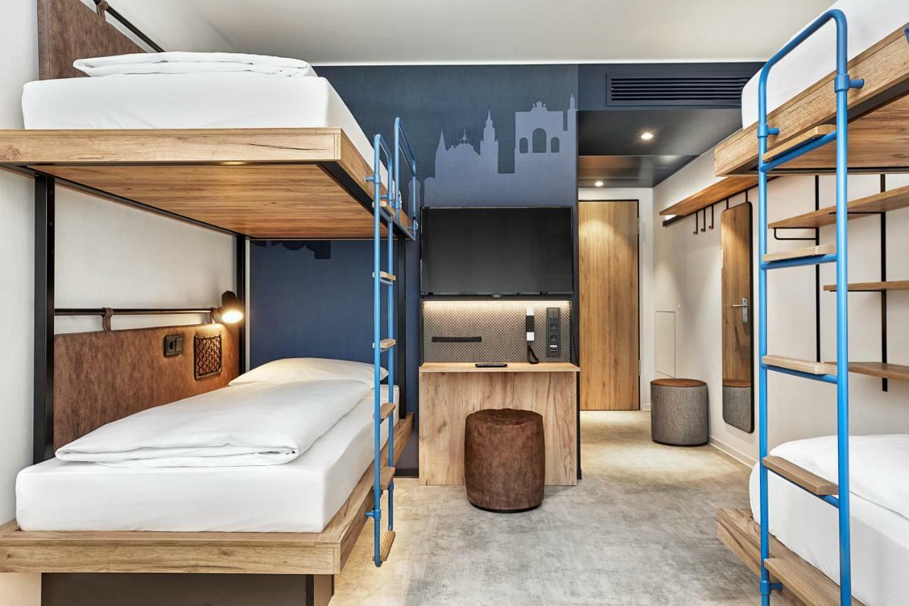 Surprise Room - Room revealed on Arrival,784071354:JPEG