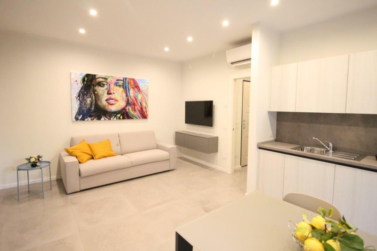 One-Bedroom Apartment,789254733:JPEG