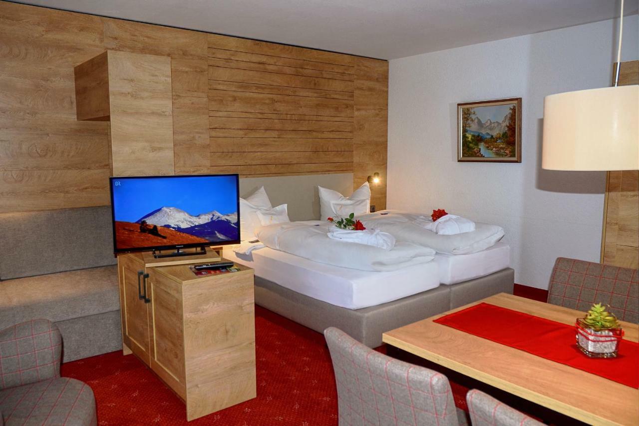 Doppelzimmer mit Balkon