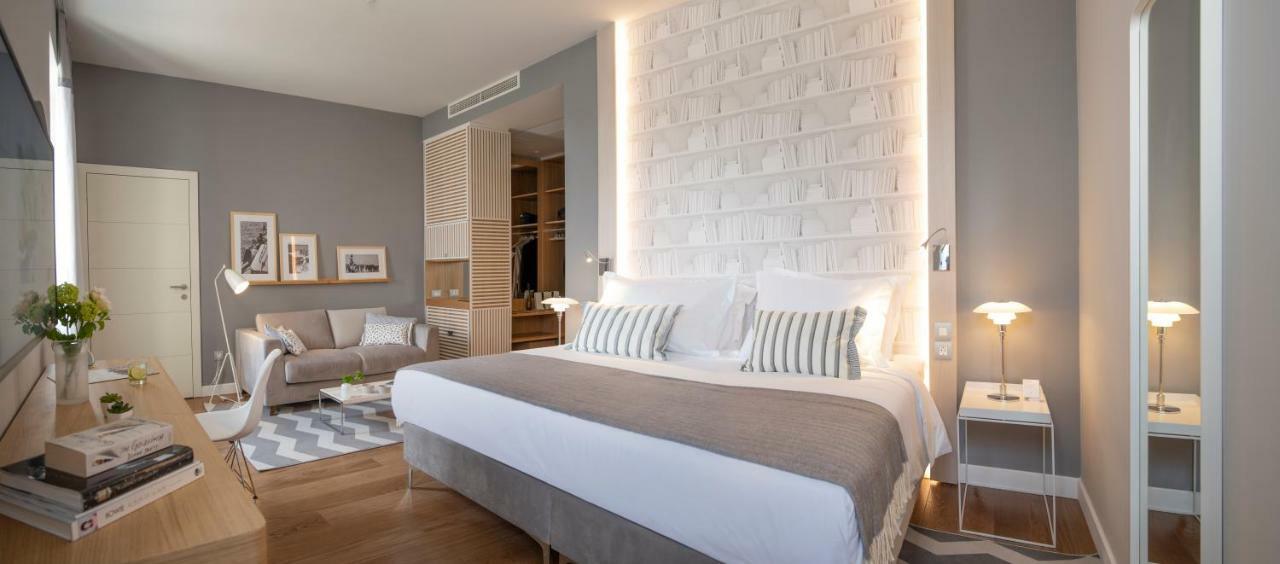 Classic Double Room with Partial Sea View,790925892:JPEG