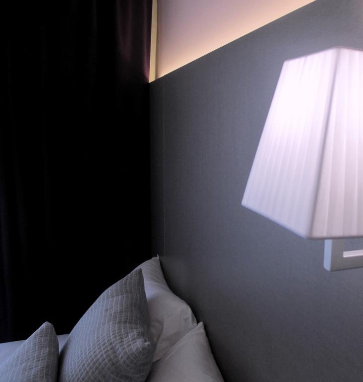 Chambre Double Supérieure - Vue sur Piscine