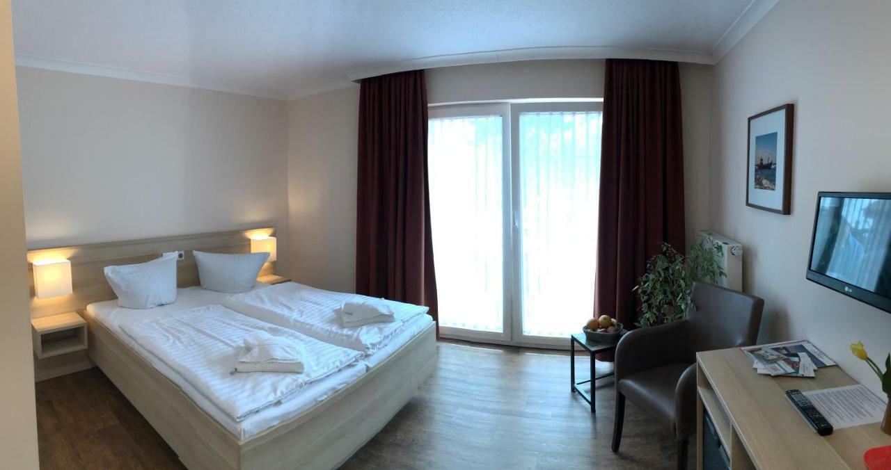Double Room with Balcony or Terrace (no Pets)