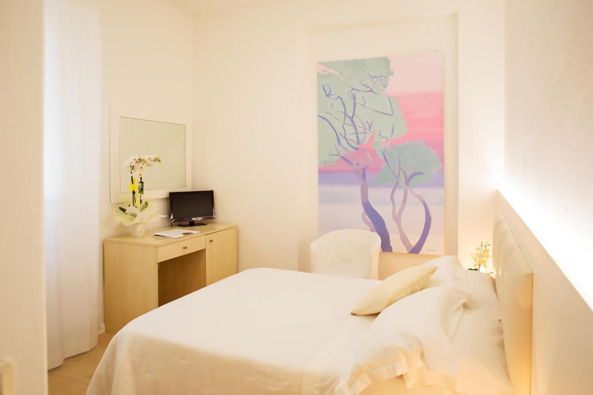 Single Room,1416427155:JPEG