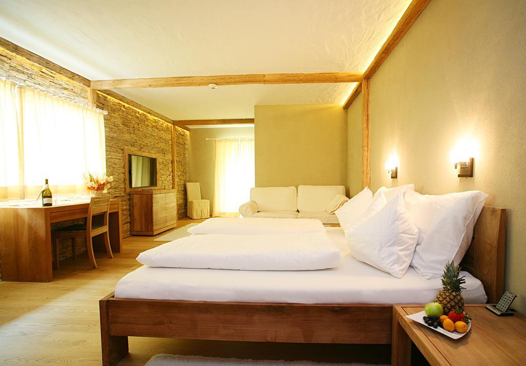 Junior Suite,16764902:JPEG