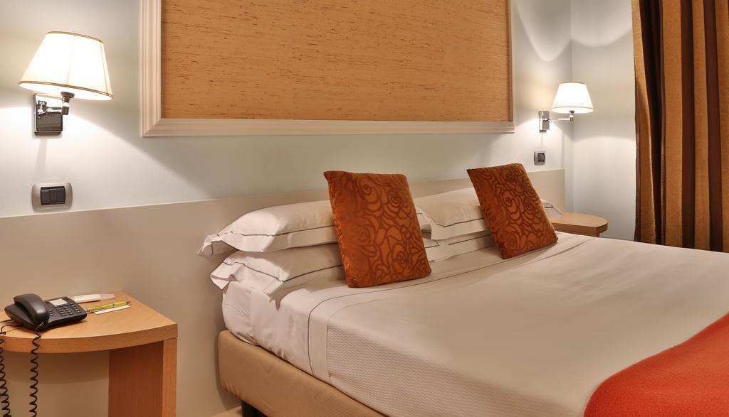 Classic Double or Twin Room,661955589:JPEG
