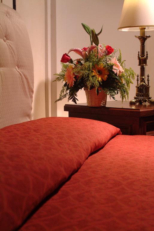 Single Room,1234964090:JPEG