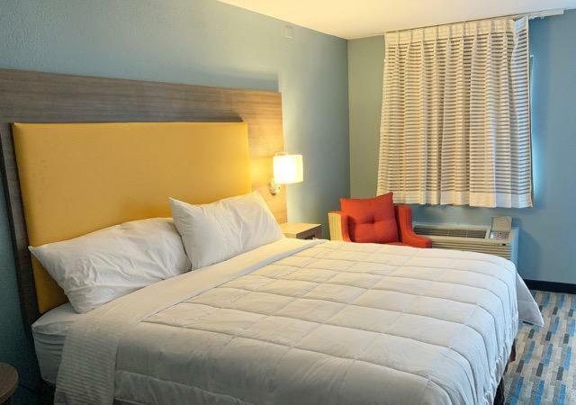 King Room Remodeled Non-Smoking
